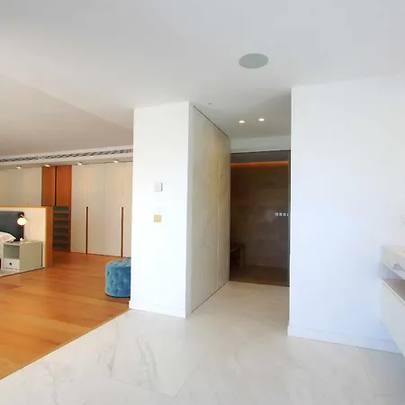 Contemporary & Very Spacious Puerto Banus