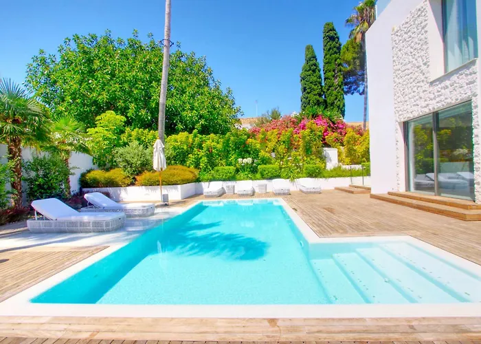 Villa Contemporary & Very Spacious Puerto Banus