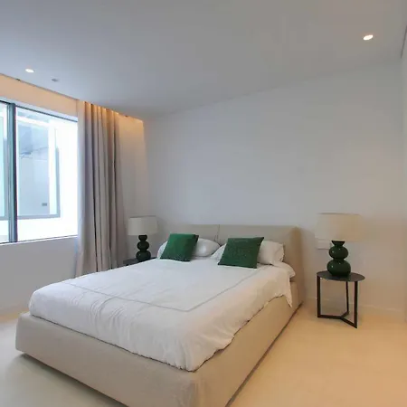 Contemporary & Very Spacious Puerto Banus Villa