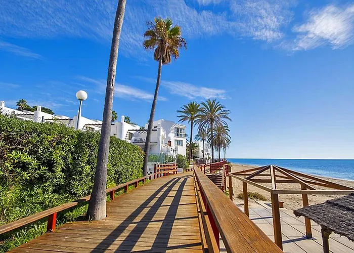 Villa Contemporary & Very Spacious Puerto Banus Marbella