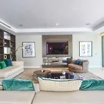 Contemporary & Very Spacious Puerto Banus * Marbella