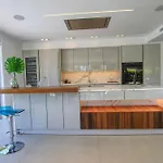 Contemporary & Very Spacious Puerto Banus Marbella