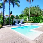 Contemporary & Very Spacious Puerto Banus Vila
