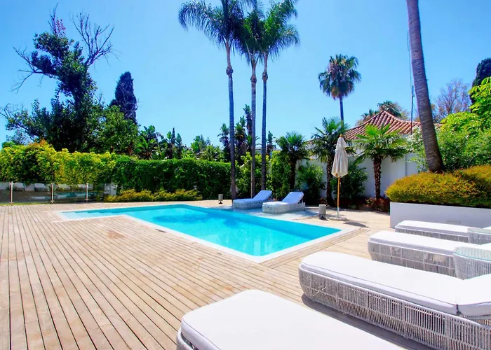 Contemporary & Very Spacious Puerto Banus Willa